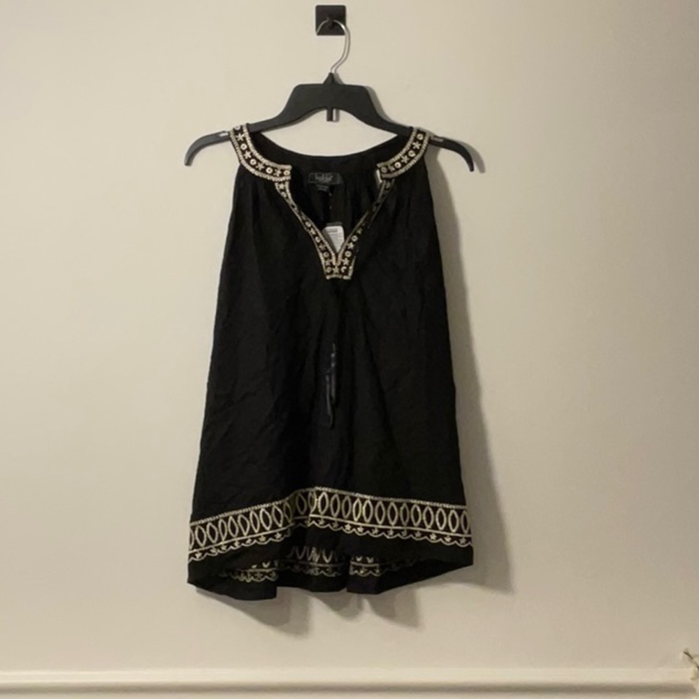 Belldini Black and White Sleeveless Tank Top